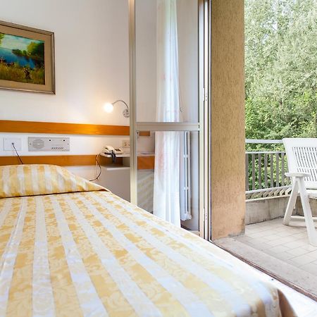 Hotel Rossini Tabiano Terme Zewnętrze zdjęcie