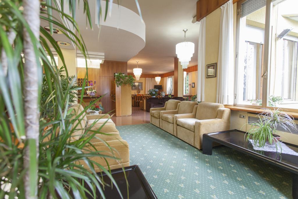 Hotel Rossini Tabiano Terme Zewnętrze zdjęcie