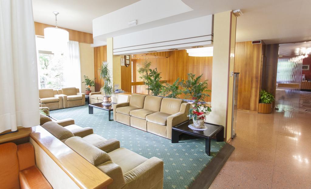 Hotel Rossini Tabiano Terme Zewnętrze zdjęcie