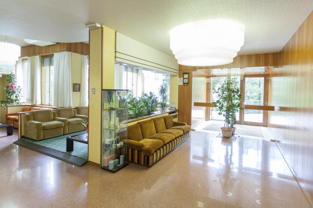 Hotel Rossini Tabiano Terme Zewnętrze zdjęcie