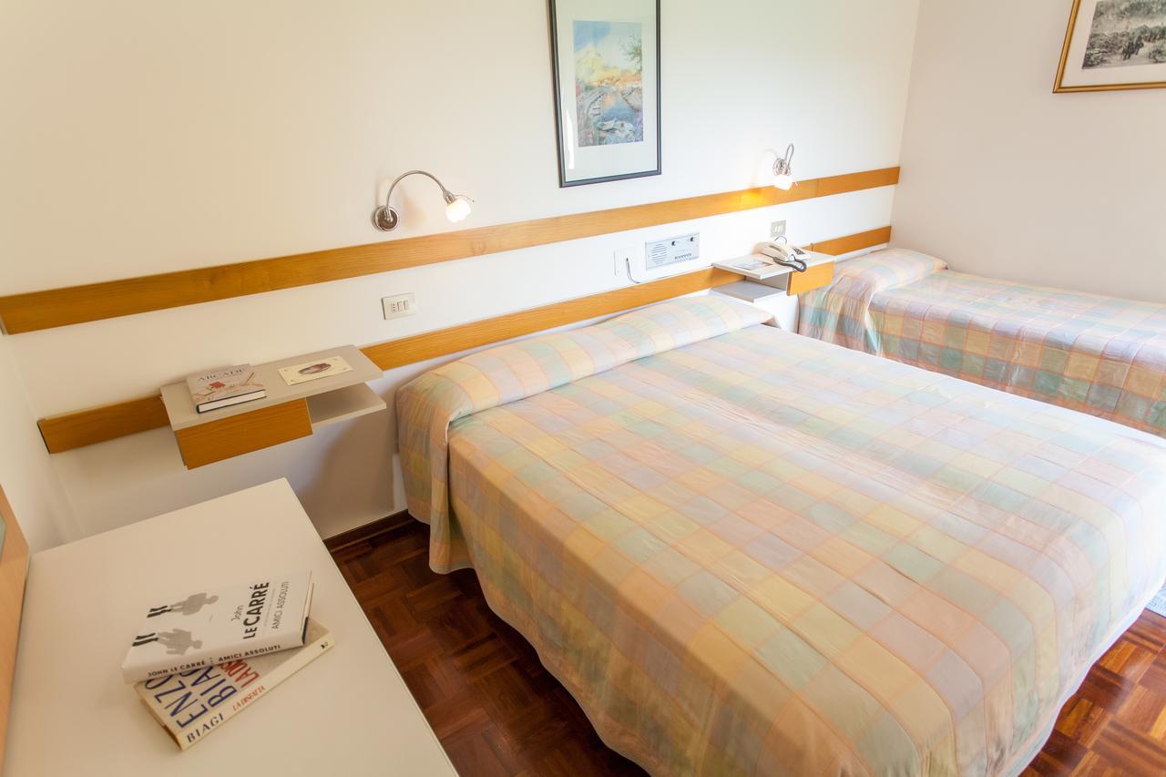 Hotel Rossini Tabiano Terme Zewnętrze zdjęcie