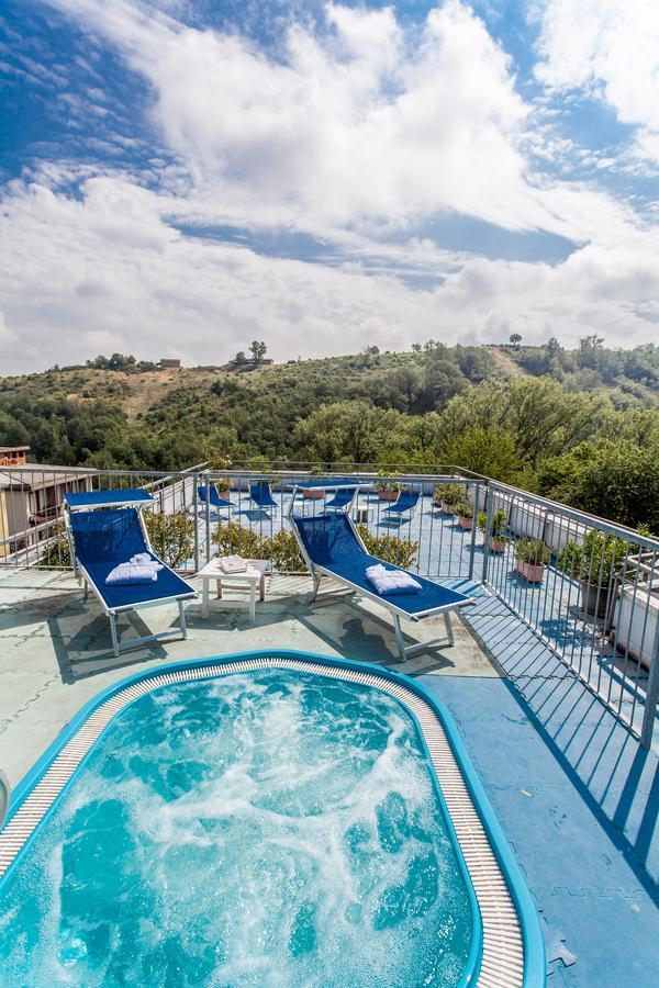 Hotel Rossini Tabiano Terme Zewnętrze zdjęcie