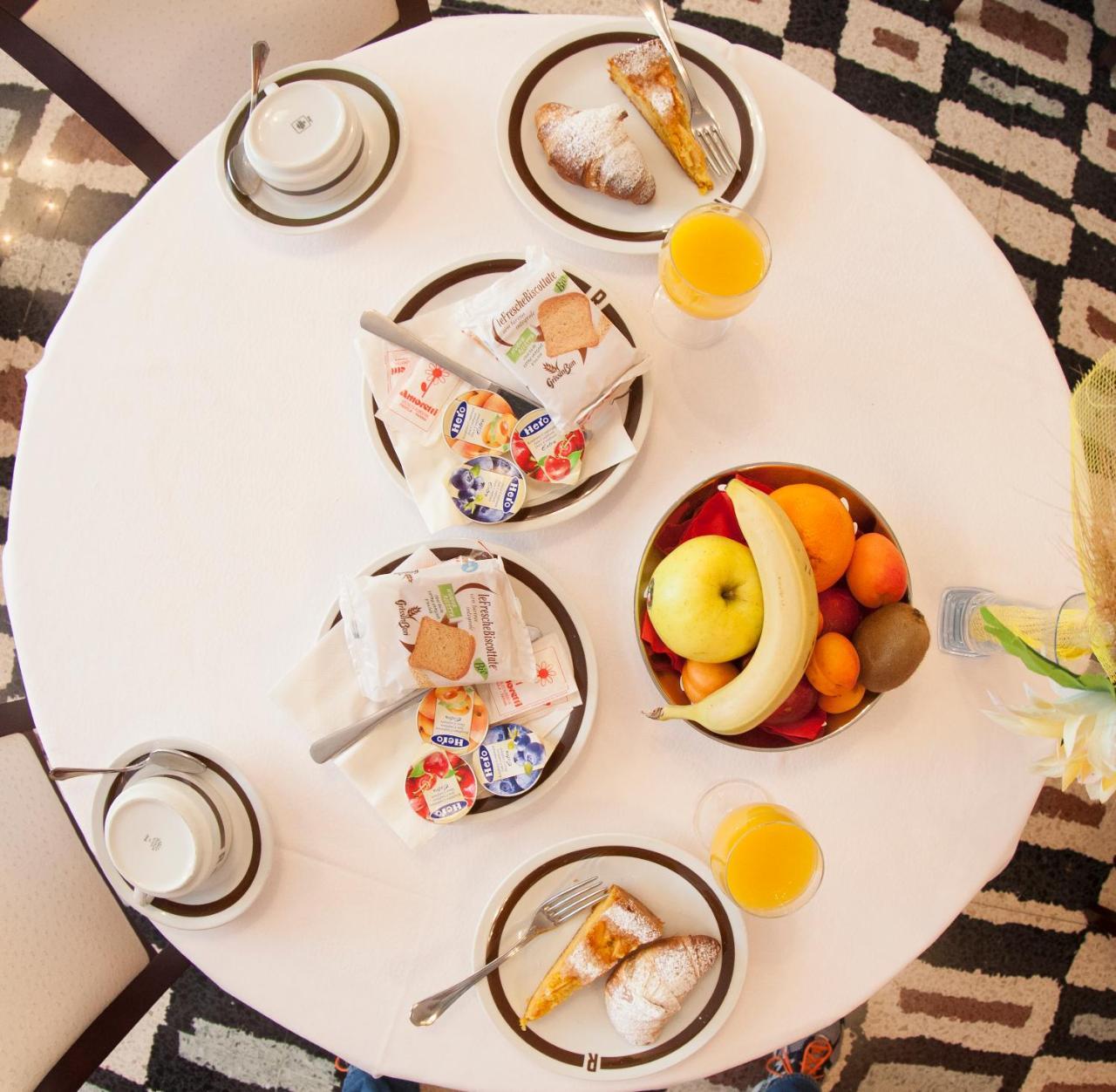 Hotel Rossini Tabiano Terme Zewnętrze zdjęcie